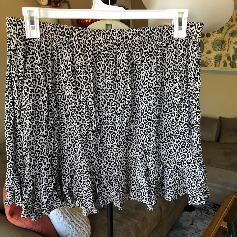 American Eagle cheetah skirt